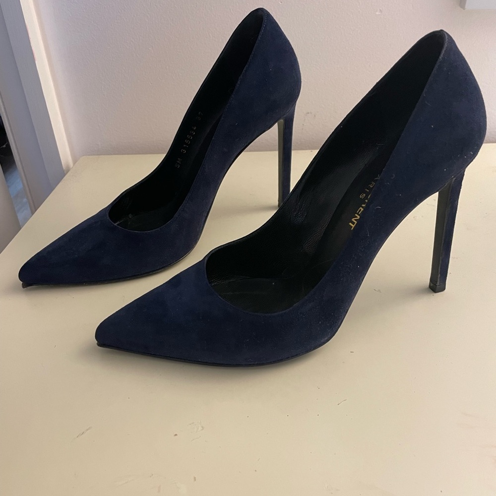Saint Laurent navy suede pumps